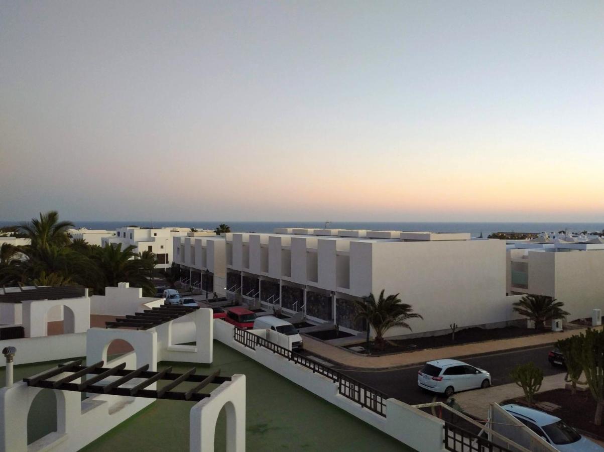 Aqua Apt Sunrise & Sea Views Costa Teguise Exteriör bild